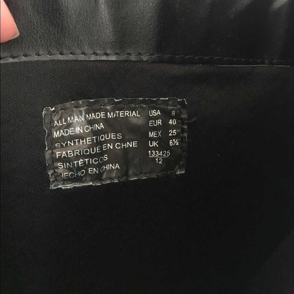 Black riding boots for sale. Accepting offers! - Picture 3 of 3